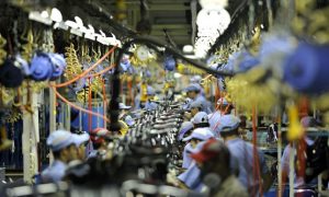 Confiança da indústria atinge maior valor em dez anos Confiança da indústria atinge maior valor em dez anos